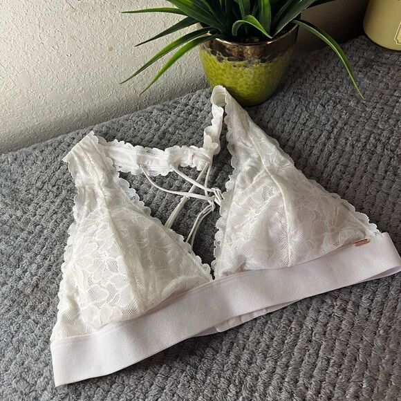 Victoria’s Secrets💫Triangle Bralette -white💫Large - Picture 1 of 5